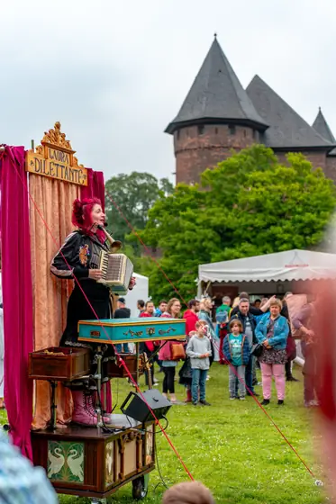 Flachsmarkt Burg Linn 3