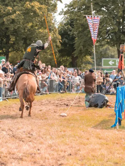 Flachsmarkt Burg Linn 6